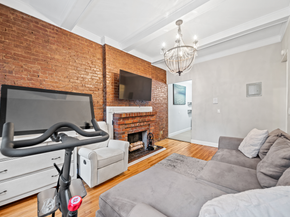 132 West 71st Street 7, New York NY 10023