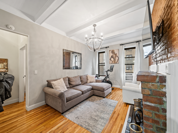 132 West 71st Street 7, New York NY 10023