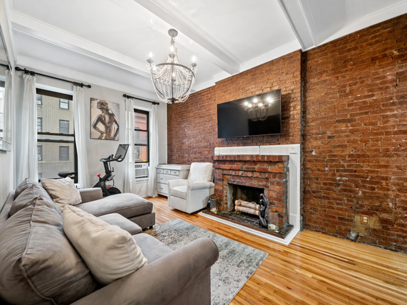 132 West 71st Street 7, New York NY 10023