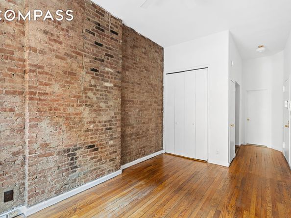 529 East 88th Street 1B, New York NY 10128