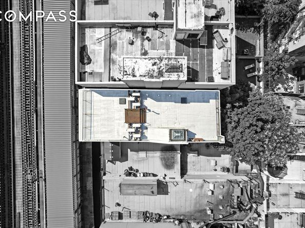 319 Broadway, Brooklyn NY 11211