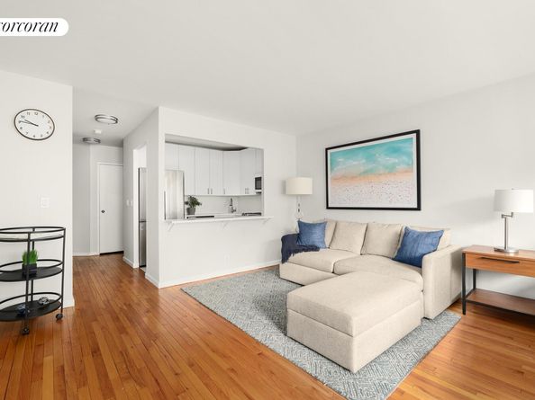 211 West 71st Street 7D, New York NY 10023