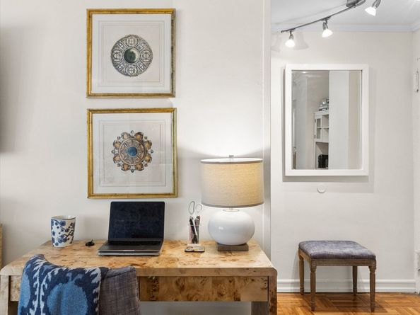 301 East 22nd Street 11U, New York NY 10010