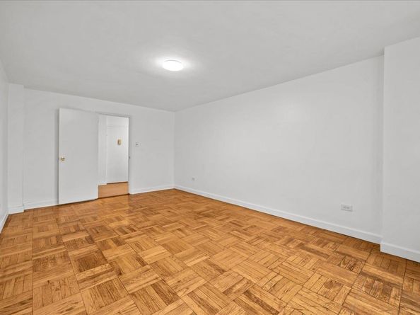 629 Kappock Street 1N, Bronx NY 10463