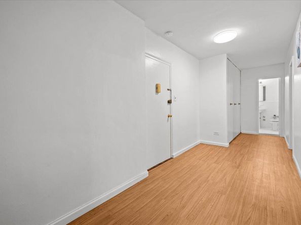 629 Kappock Street 1N, Bronx NY 10463