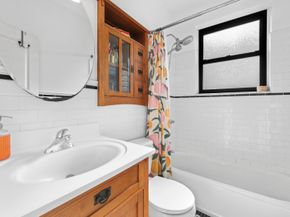 68 Stratford Road 10, Brooklyn NY 11218