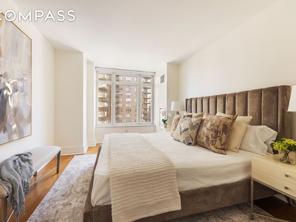 205 East 85th Street 15J, New York NY 10028