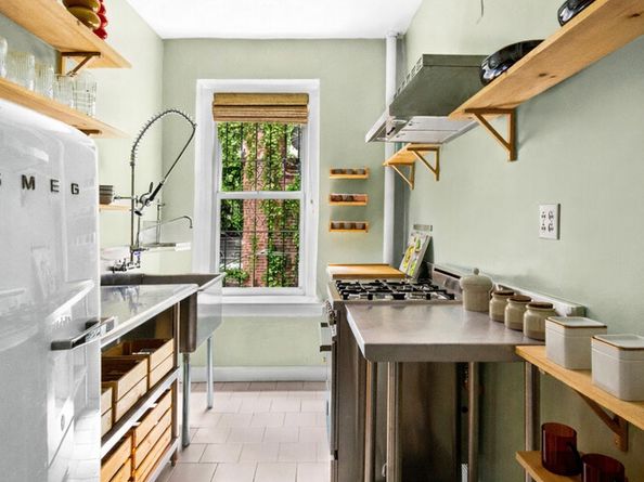 99 East 4th Street 1M, New York NY 10003