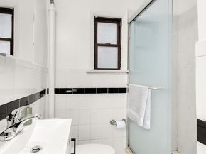 307 West 20th Street 4R, New York NY 10011