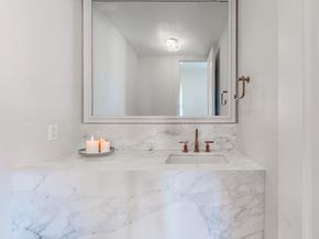 641 Fifth Avenue 29D, New York NY 10022