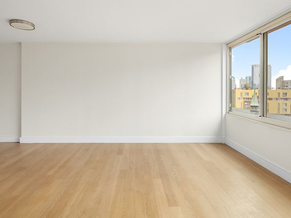 555 Main Street 805, New York NY 10044