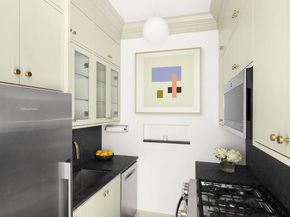 135 Prospect Park SW A6, Brooklyn NY 11218