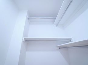 301 West 57th Street 30C, New York NY 10019