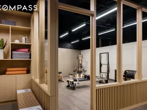 100 Barclay Street 21AD, New York NY 10007