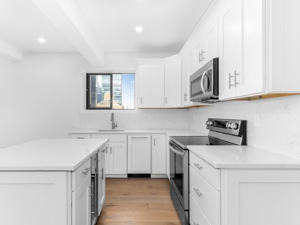 150 West 51st Street 2116, New York NY 10019