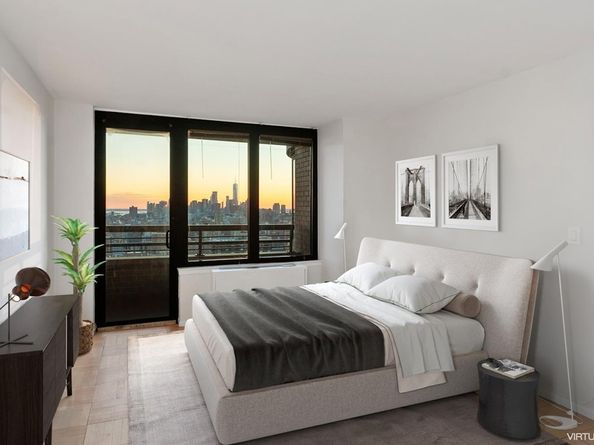 330 East 38th Street 47C, New York NY 10016