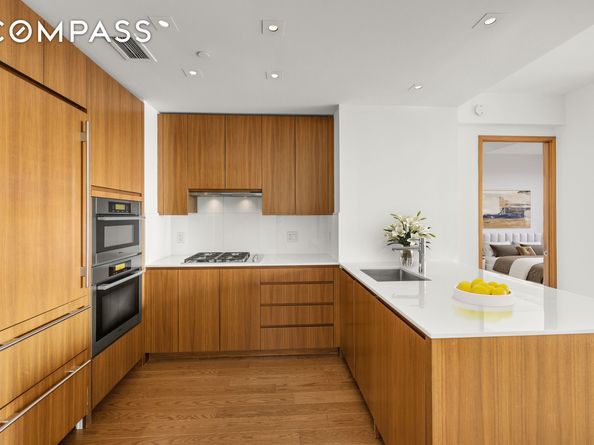 400 5th Avenue 37C, New York NY 10018