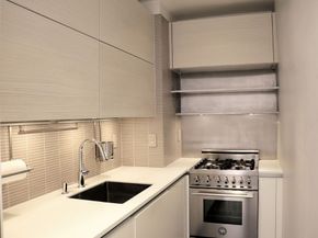 211 East 18th Street 2P, New York NY 10003