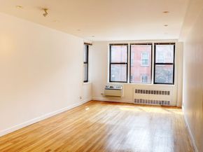 211 East 18th Street 2P, New York NY 10003