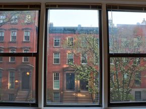 211 East 18th Street 2P, New York NY 10003