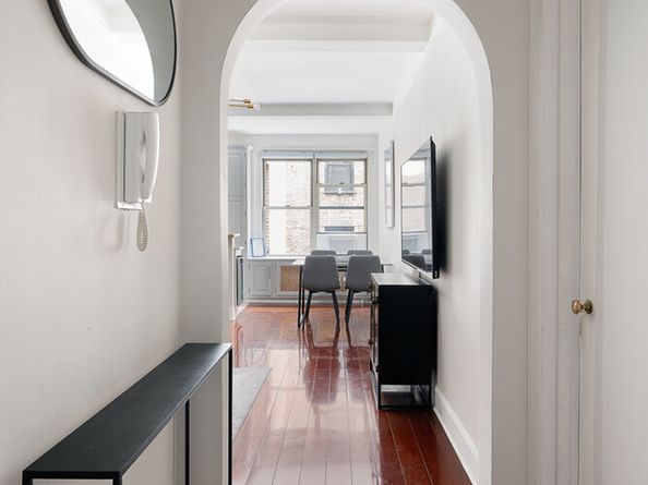 60 Gramercy Park N 6J, New York NY 10010