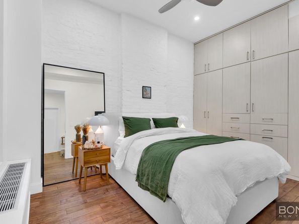 23 East 10th Street 3H, New York NY 10003