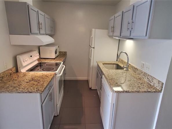 Undisclosed Address #5498278, Aurora CO 80012