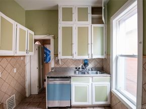 662 S Logan Street, Denver CO 80209