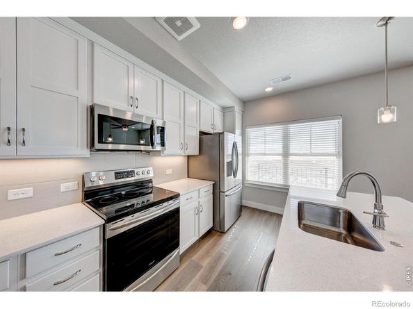 245 High Point Drive 201, Longmont CO 80504