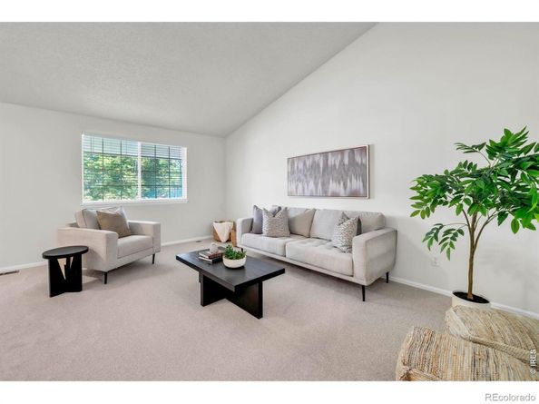 1106 Red Oak Drive, Longmont CO 80504