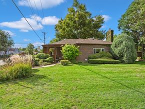 2901 Monaco Parkway, Denver CO 80207