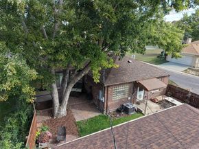 2901 Monaco Parkway, Denver CO 80207