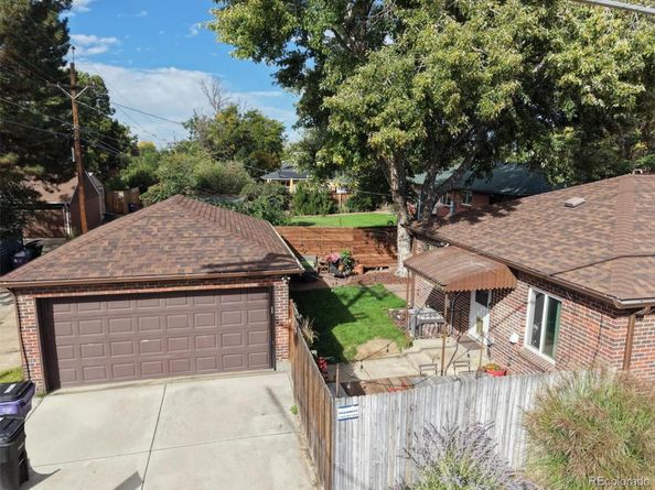 2901 Monaco Parkway, Denver CO 80207