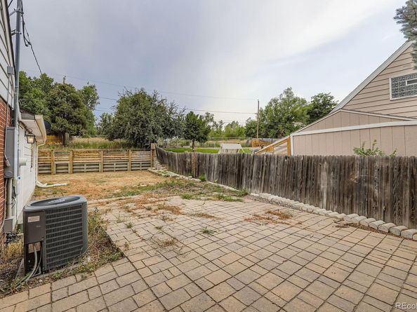 810 W Powers Drive, Littleton CO 80120