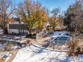 5770 E Warren Avenue 213, Denver CO 80222