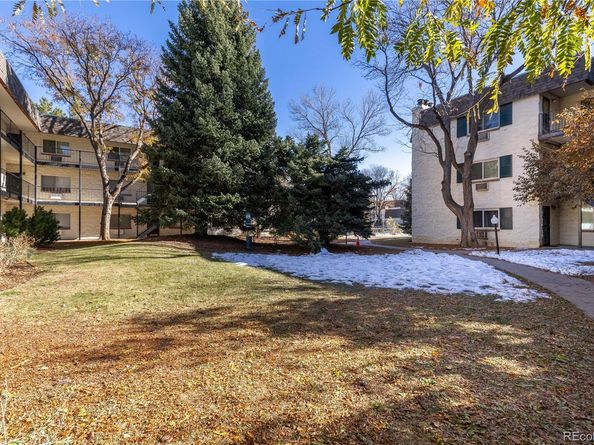 5770 E Warren Avenue 213, Denver CO 80222