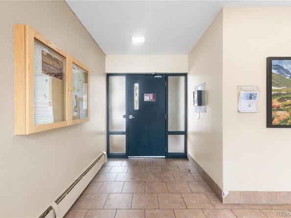 5770 E Warren Avenue 213, Denver CO 80222