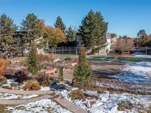 5770 E Warren Avenue 213, Denver CO 80222