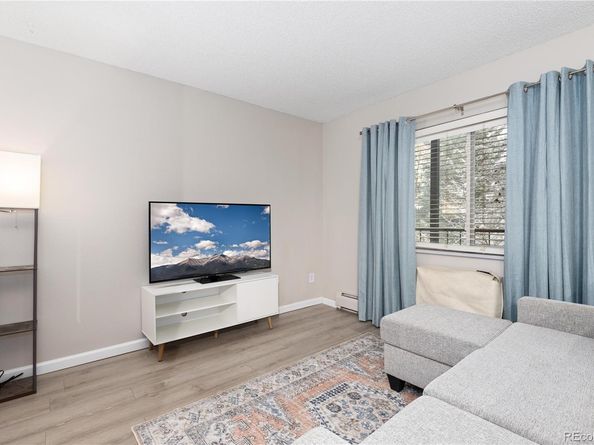 5770 E Warren Avenue 213, Denver CO 80222