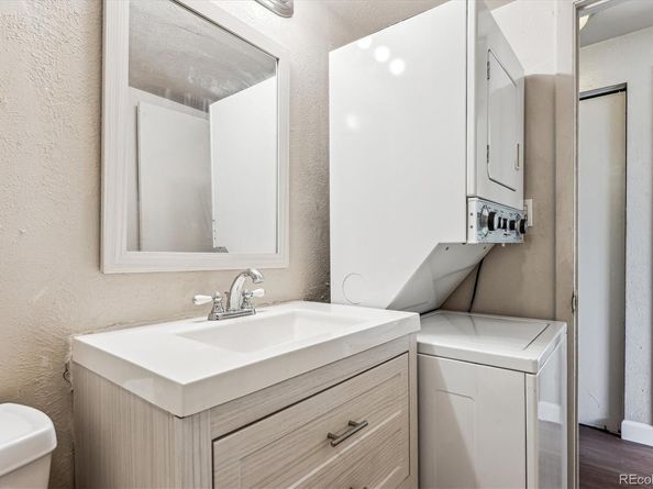 875 S Quebec Street 24, Denver CO 80247