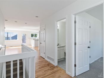 864 W 96th Place