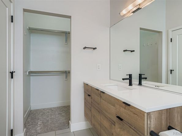 3037 W 19th Avenue, Denver CO 80204