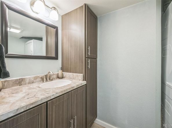 3331 S Monaco Parkway D, Denver CO 80222