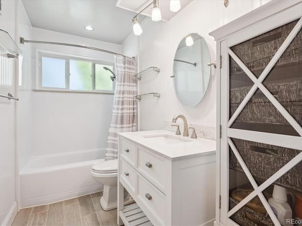 100 Dudley Street, Lakewood CO 80226
