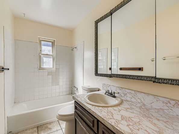 929 Quentin Street, Aurora CO 80011