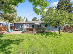 5725 S Lakeview Street, Littleton CO 80120