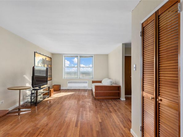 133 Beach 120th Street 1E, Rockaway Park NY 11694