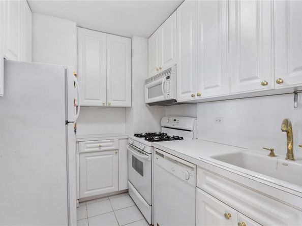 133 Beach 120th Street 1E, Rockaway Park NY 11694