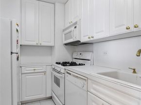 133 Beach 120th Street 1E, Rockaway Park NY 11694