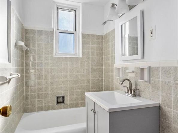 133 Beach 120th Street 1E, Rockaway Park NY 11694